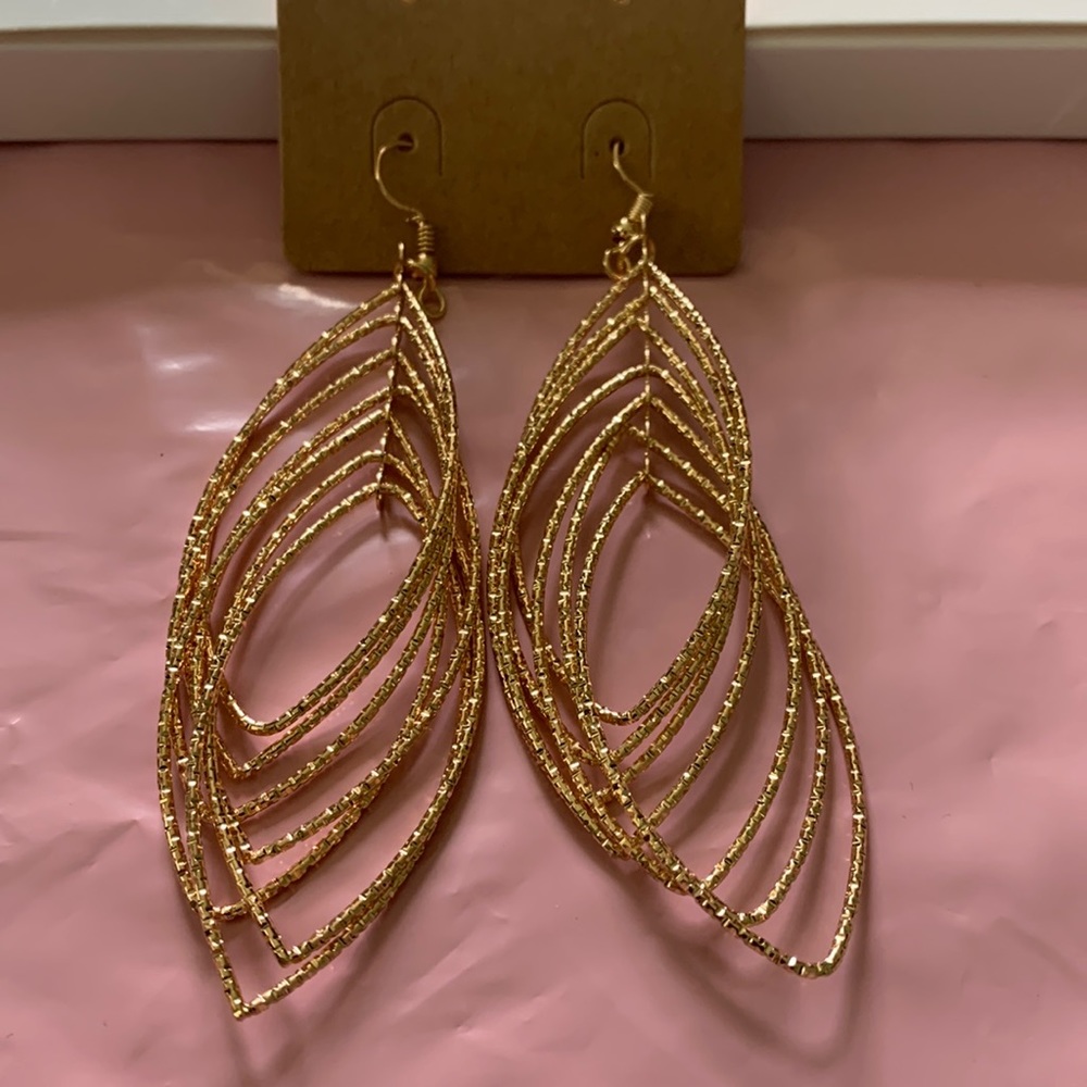 Earrings 3 for $20 - Picture 1 of 1